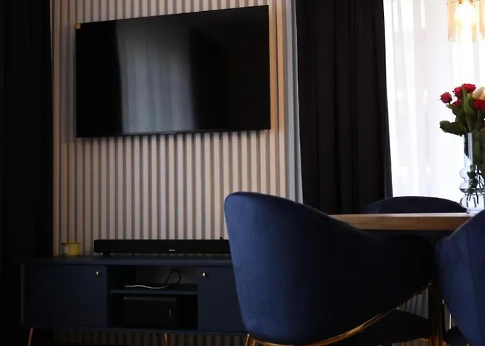 Niebieski W Wilenska Park I Prywatne Miejsce W Garazu Podziemnym Apartment Słupsk