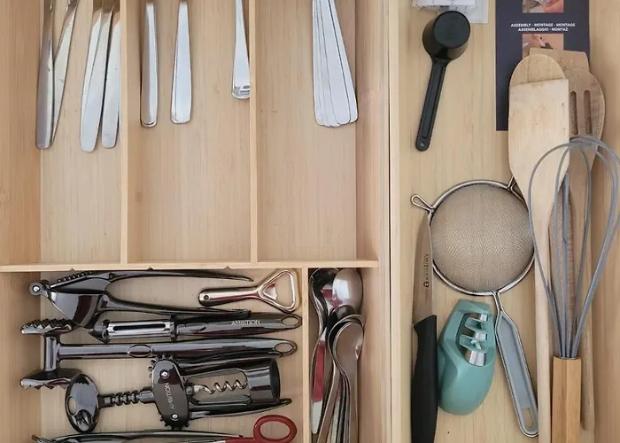 Niebieski W Wilenska Park I Prywatne Miejsce W Garazu Podziemnym *